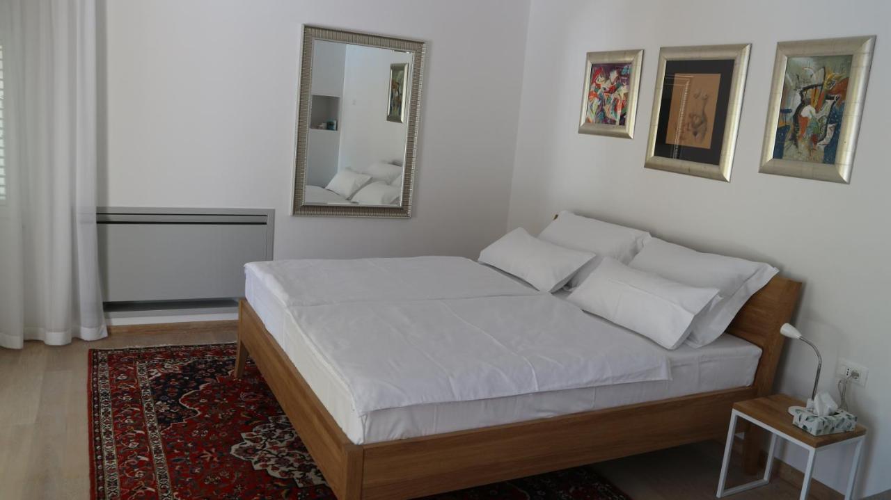 Haus Helga Appartement Rab Town Buitenkant foto