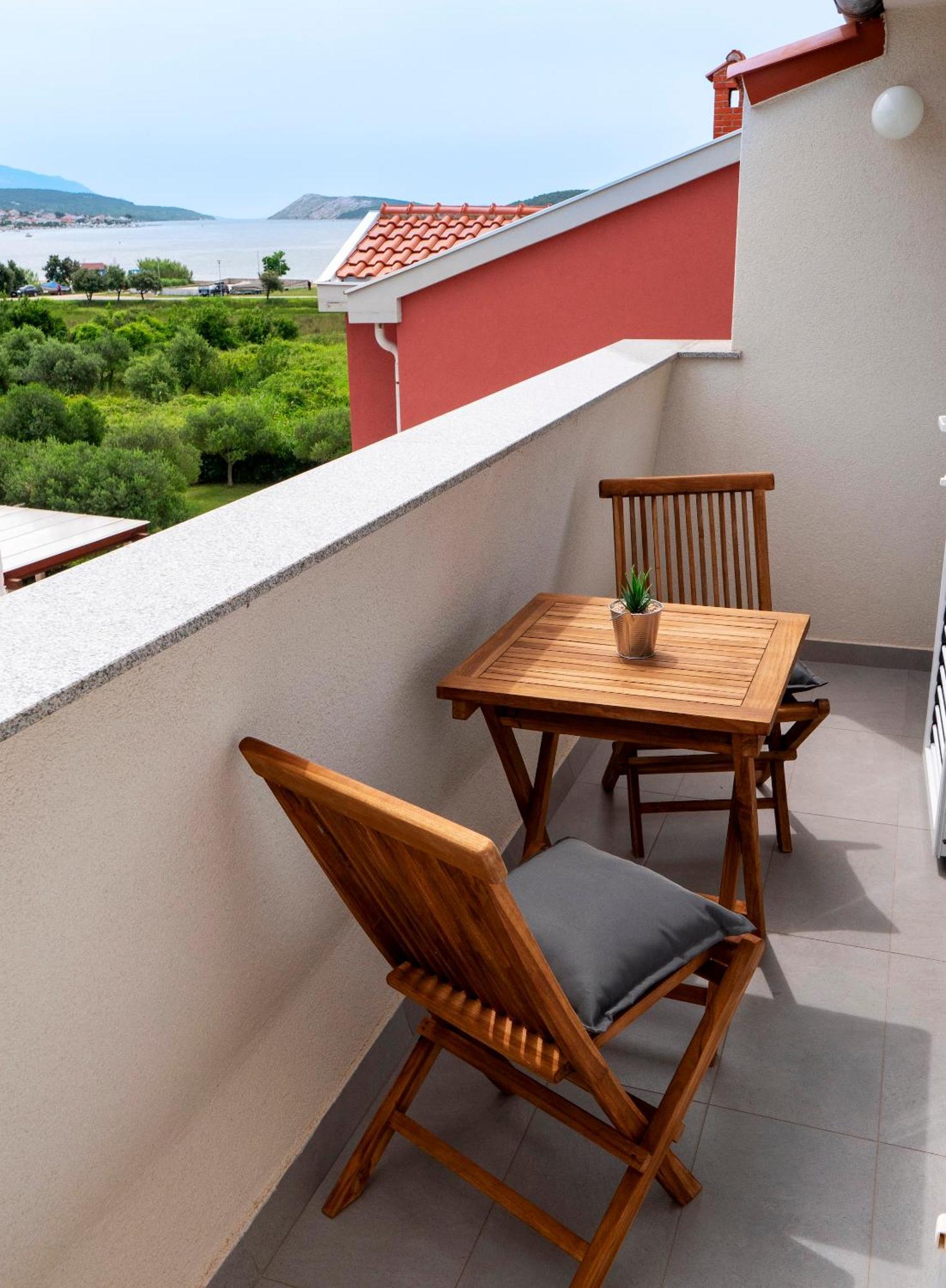 Haus Helga Appartement Rab Town Buitenkant foto